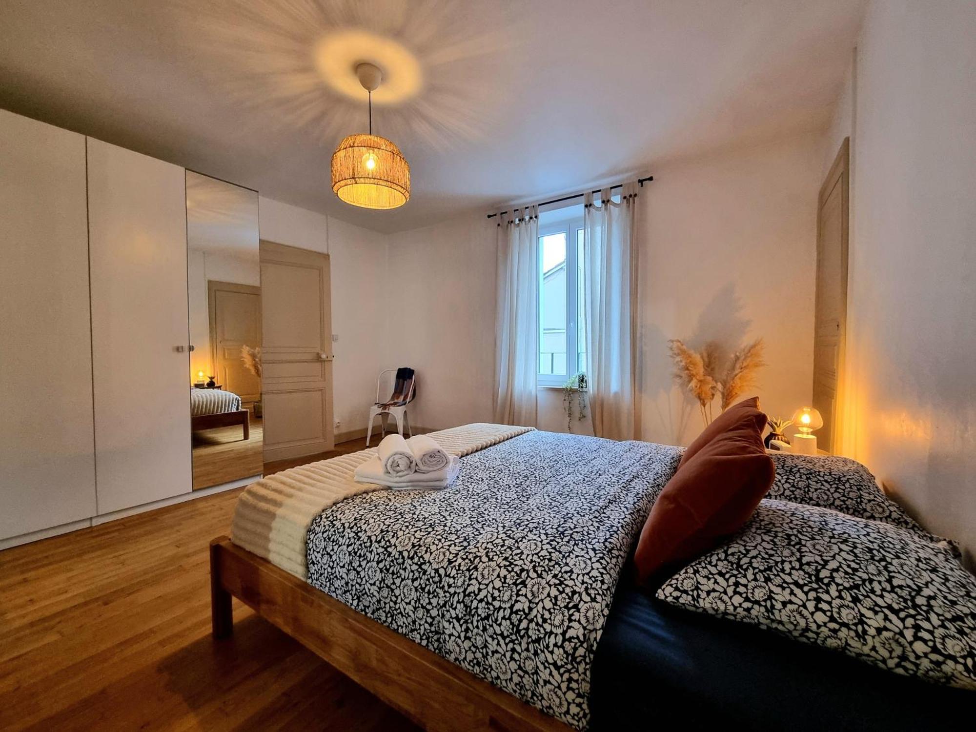 Вилла La Jeannette - Proche Gare-Centre, 2 Lits, Terrasse Шатору Экстерьер фото
